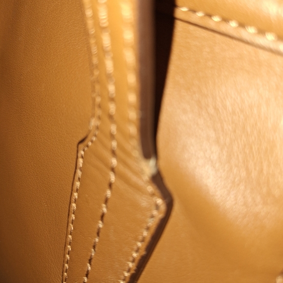 Coach Bag , Beautiful ! - Picture 13 of 17